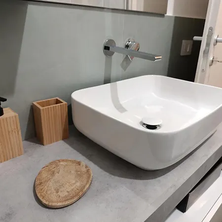 Daire Sidera Comodo E Luminoso Loft Centro Paese E - Di Loft Accogliente E Curato Dervio