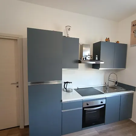 Daire Sidera Comodo E Luminoso Loft Centro Paese E - Di Loft Accogliente E Curato Dervio