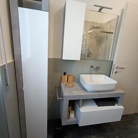 דירה Sidera Comodo E Luminoso Loft Centro Paese E - Di Loft Accogliente E Curato דרביו