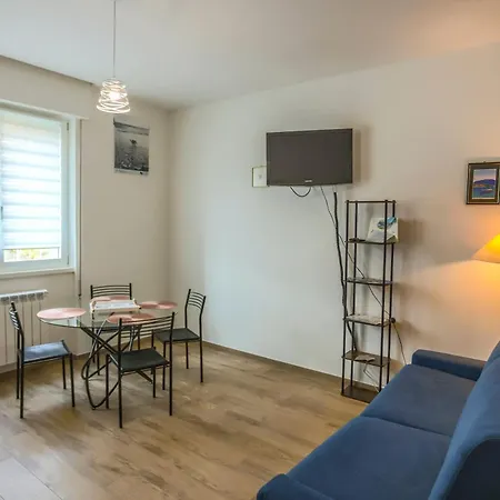Sidera Comodo E Luminoso Loft Centro Paese E - Di Loft Accogliente E Curato דרביו