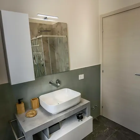 Sidera Comodo E Luminoso Loft Centro Paese E - Di Loft Accogliente E Curato דירה *